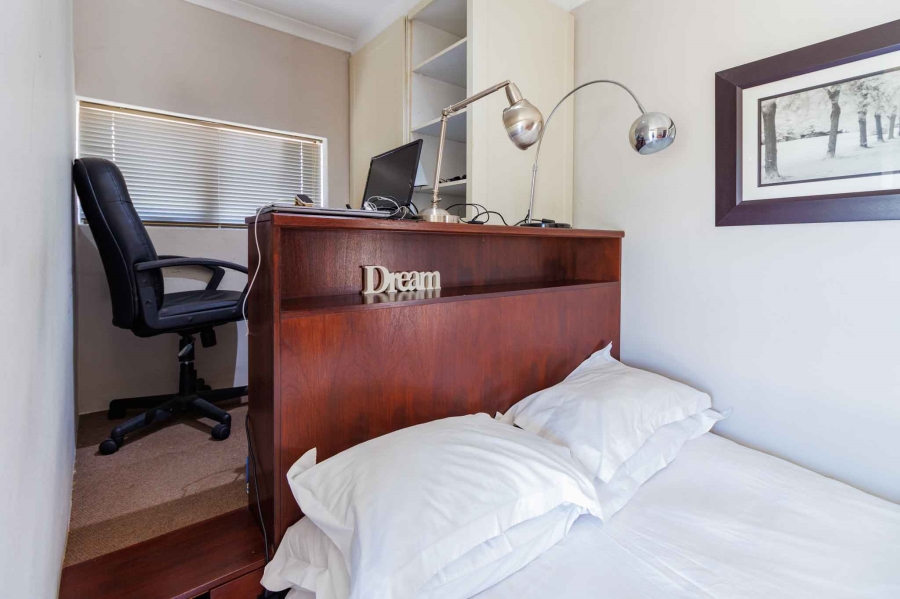 To Let 1 Bedroom Property for Rent in Table View Western Cape